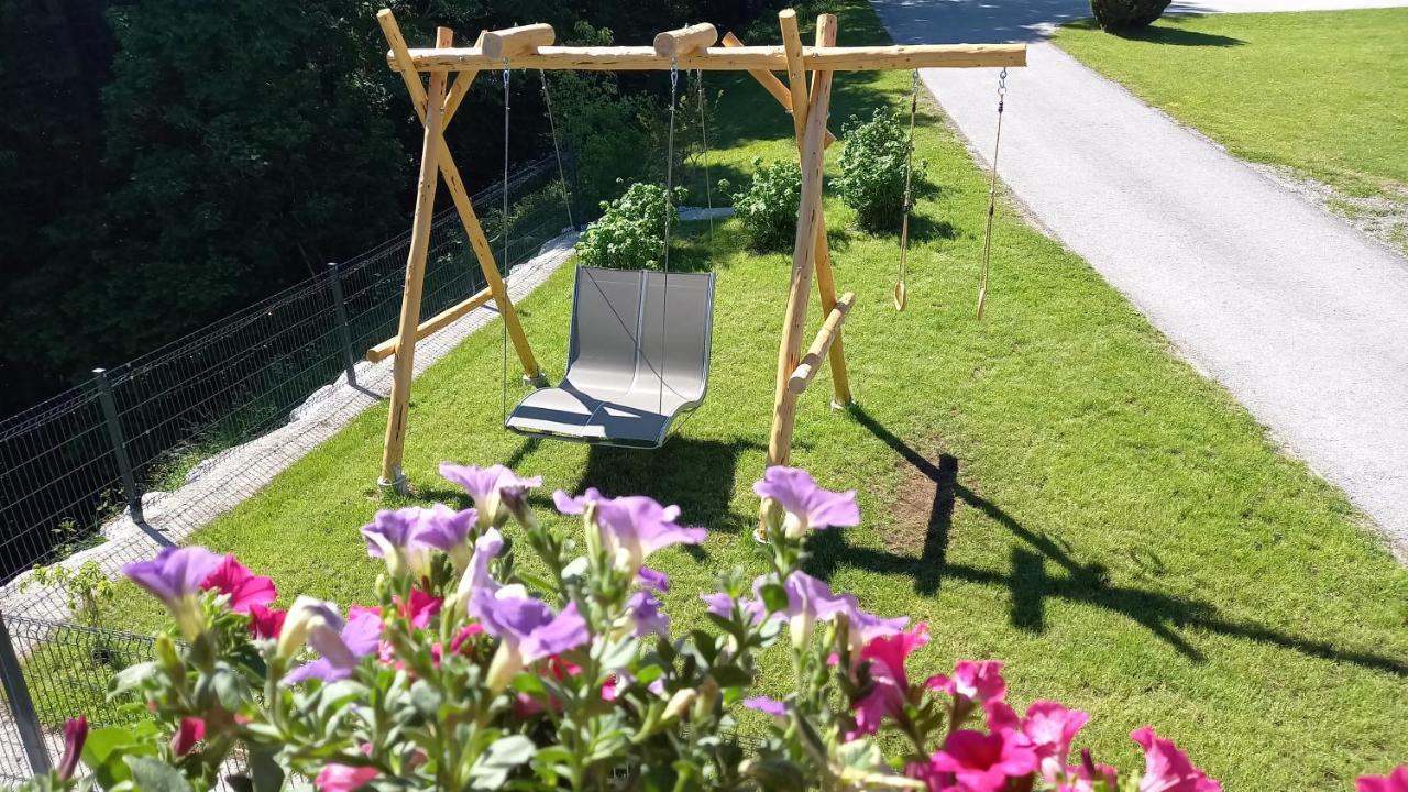 Appartement Winteraugut Верфен Екстериор снимка
